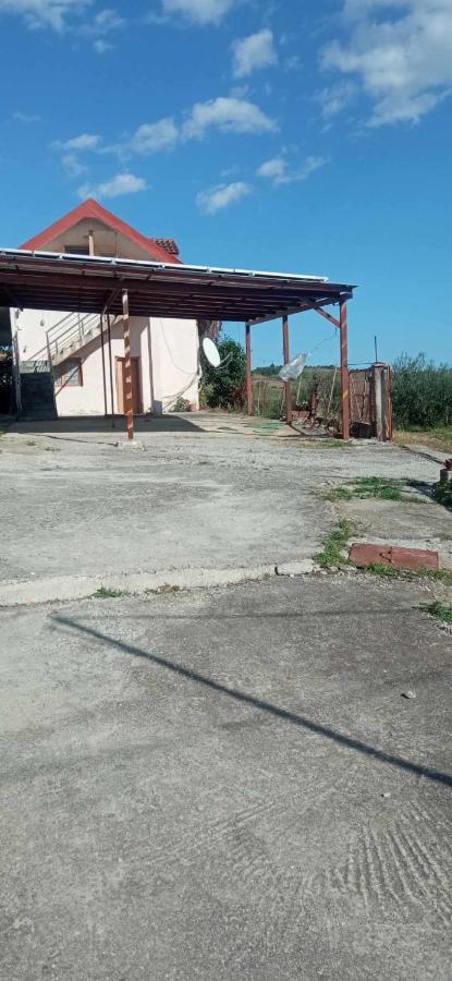 Villa Μονοκατοικια 3 Δωματιων Kateríni Exterior foto